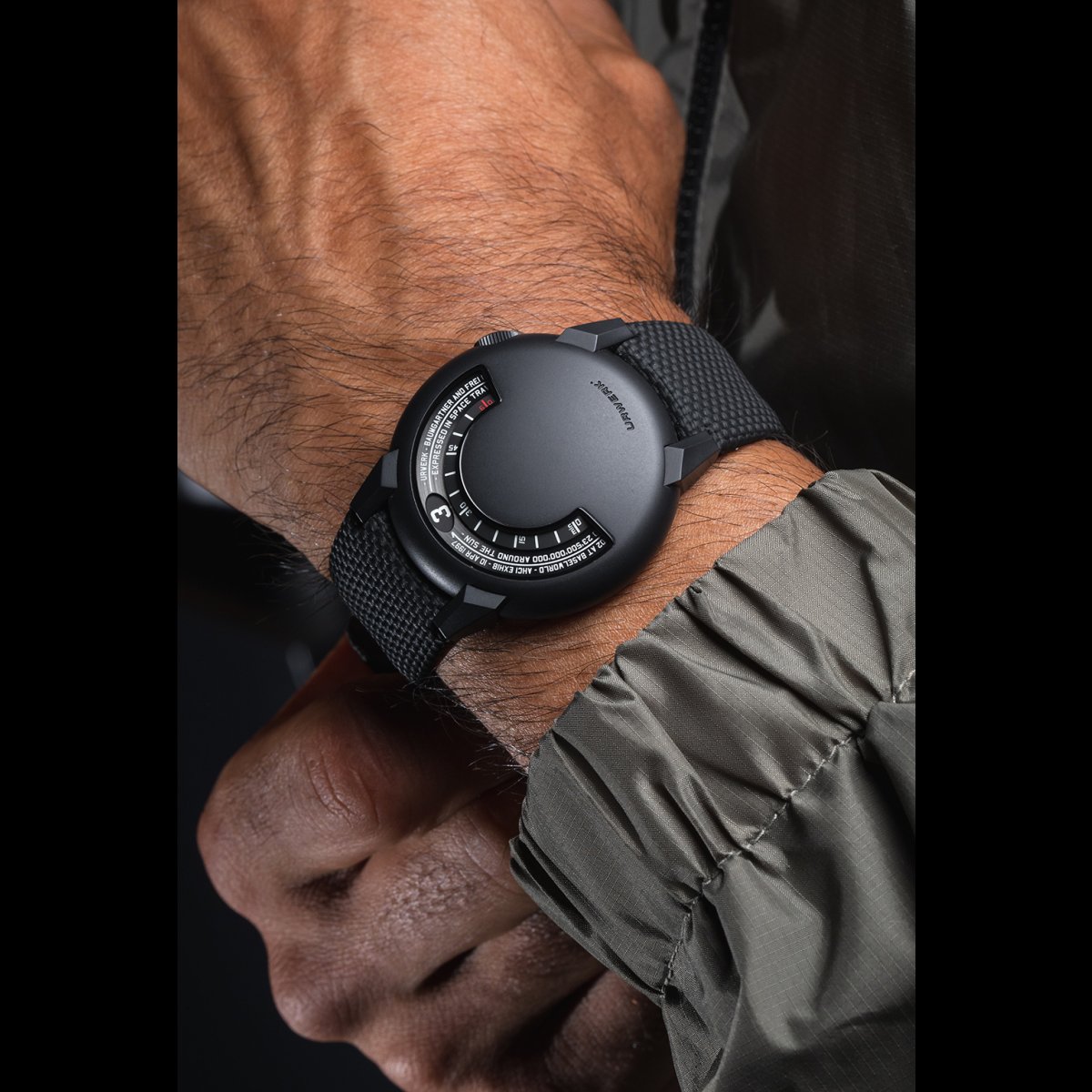 URWERK UR-102 Reloaded Black