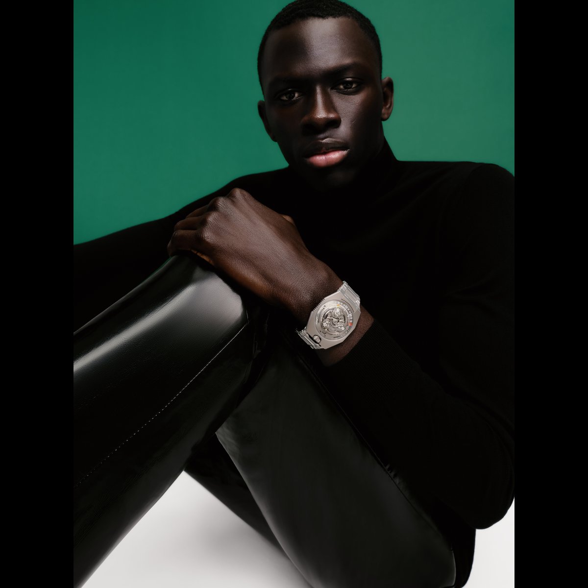 URWERK UR-100V Magic T