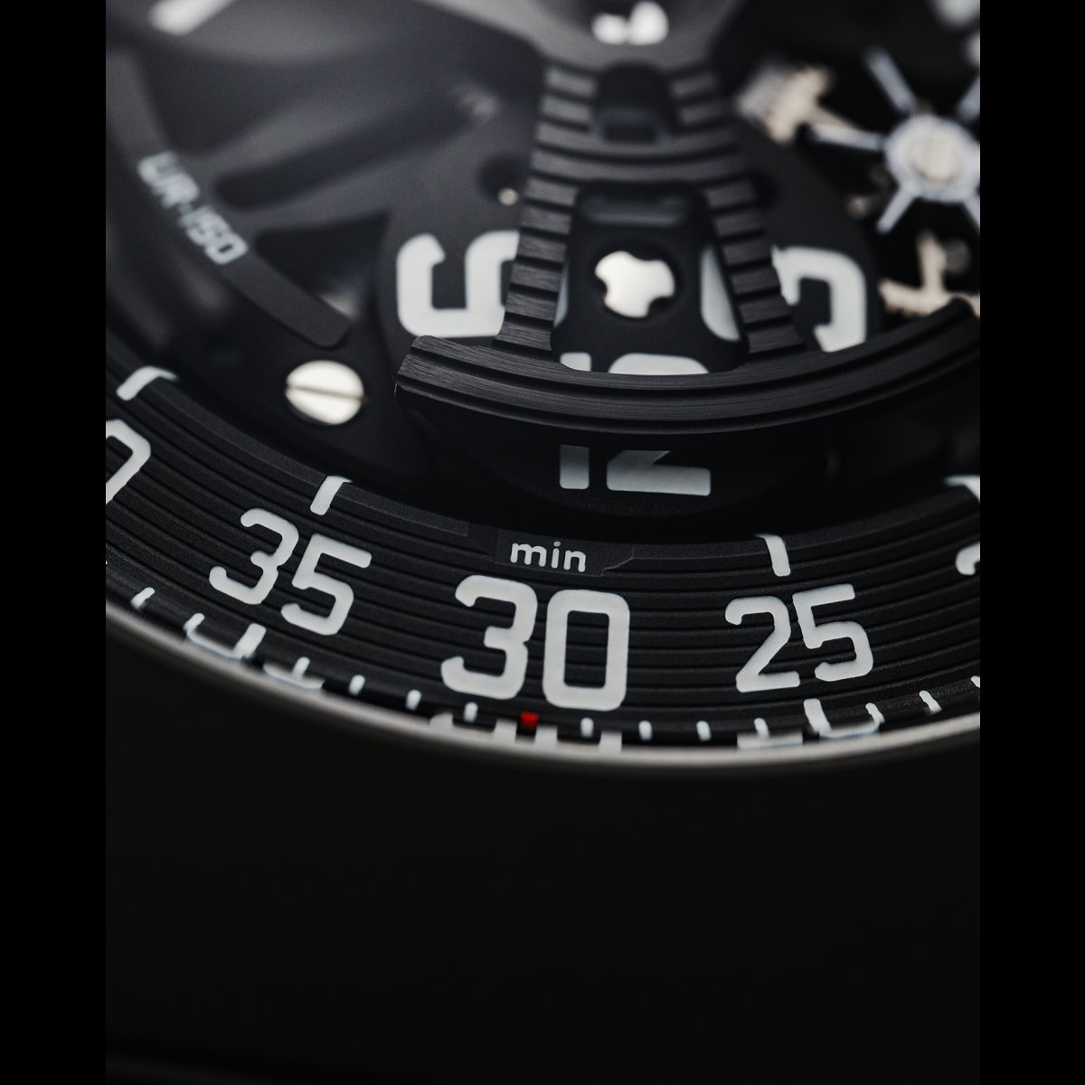 URWERK UR-150 Scorpion 