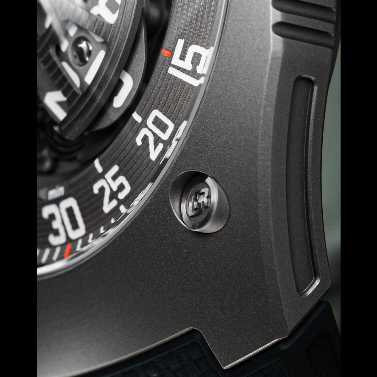 URWERK UR-150 Scorpion 